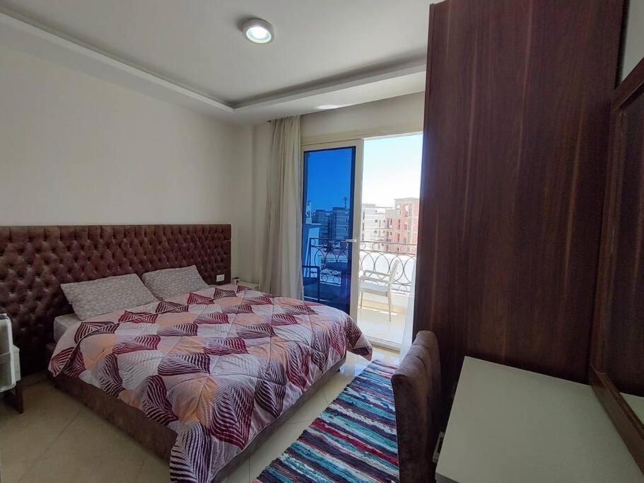 3-Bedroom Apartment On The Third Floor With 3 Balconies And Lovely Pool View, Street View And Free Beach Access In Sharm Hills Resort Exterior foto